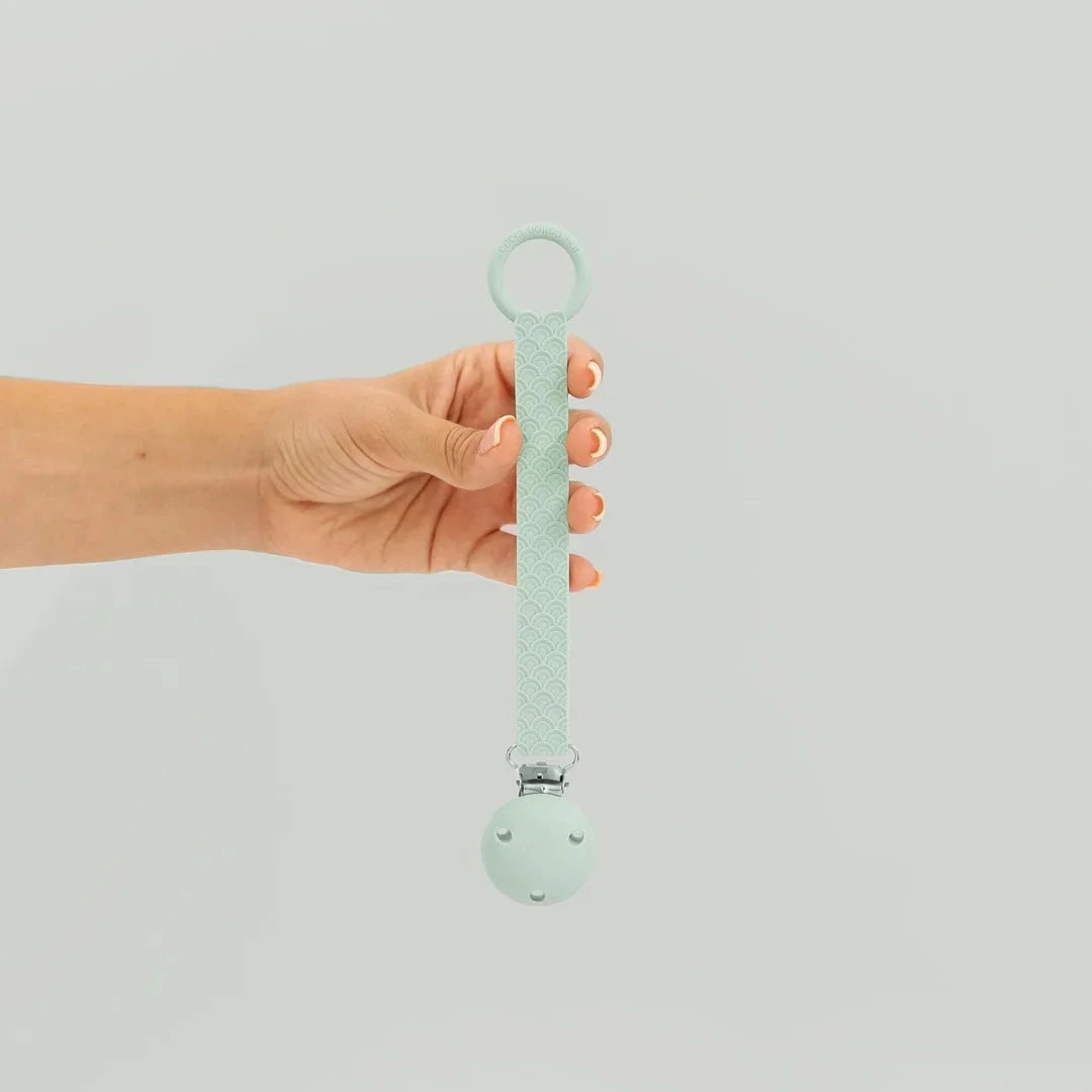 Chupetero Escamas Verde Menta | The Cotton Cloud