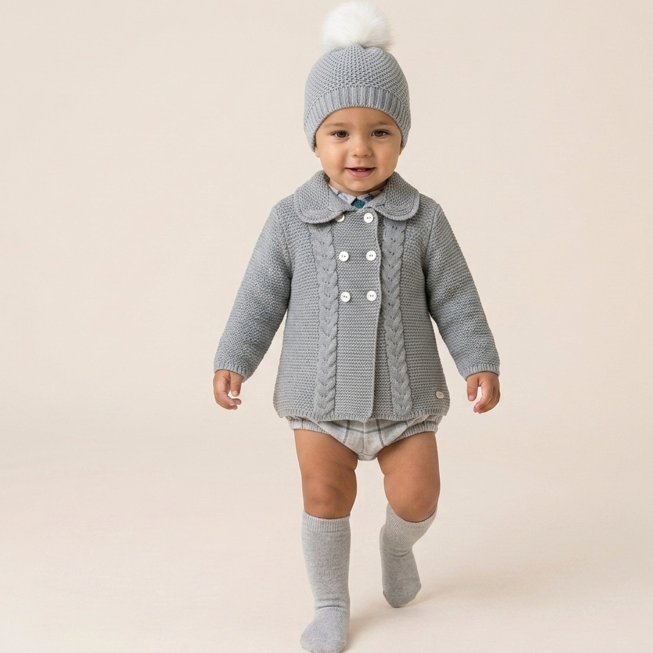 Abrigo Trenzado Gorro Pompón Gris | Juliana