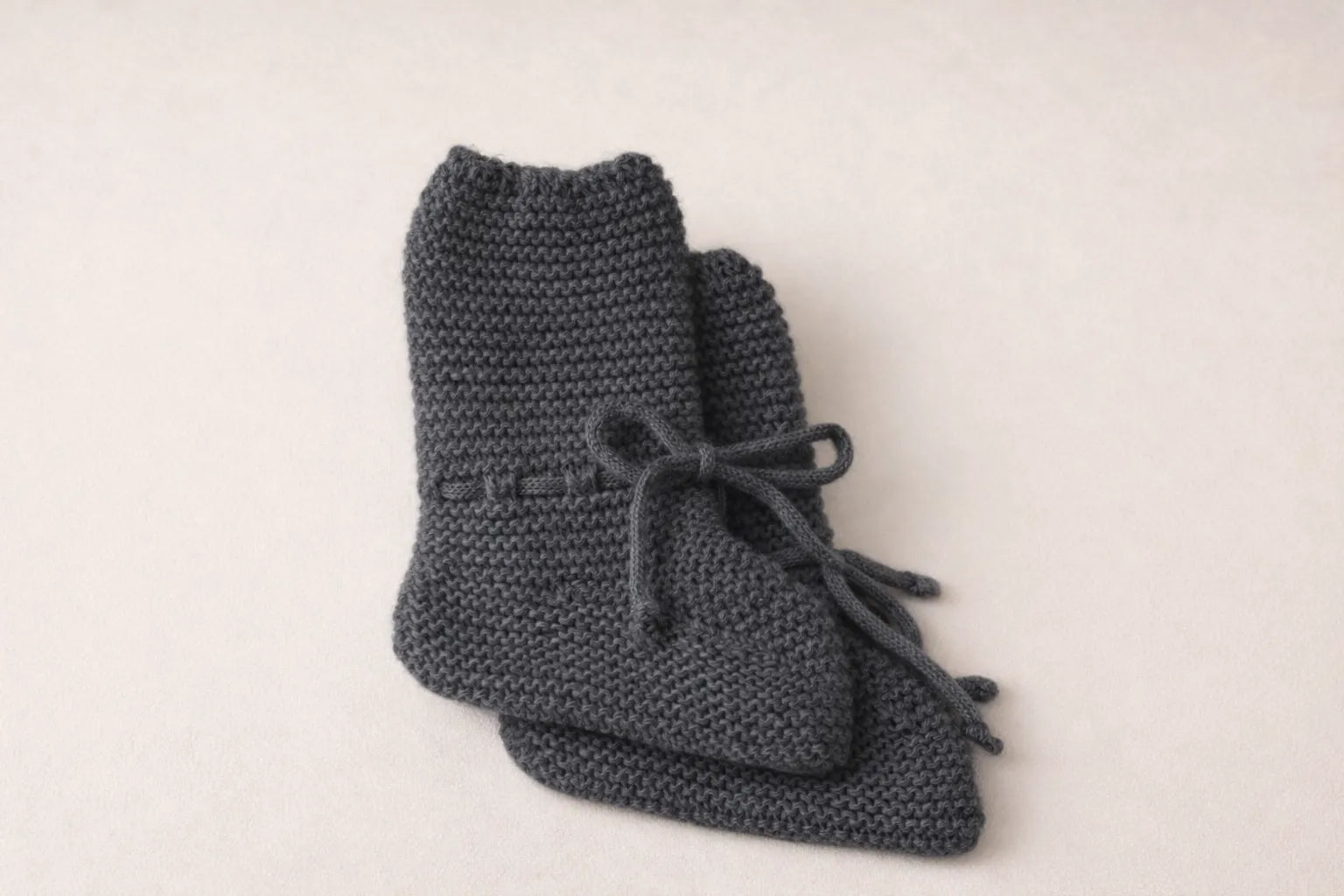 Patuco Botita Gris Antracita | Juliana